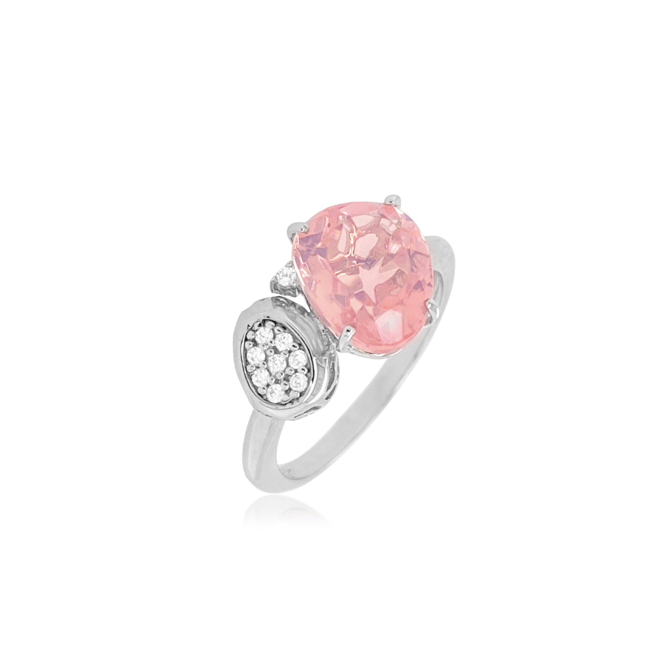 18K Rose Quartz Ring