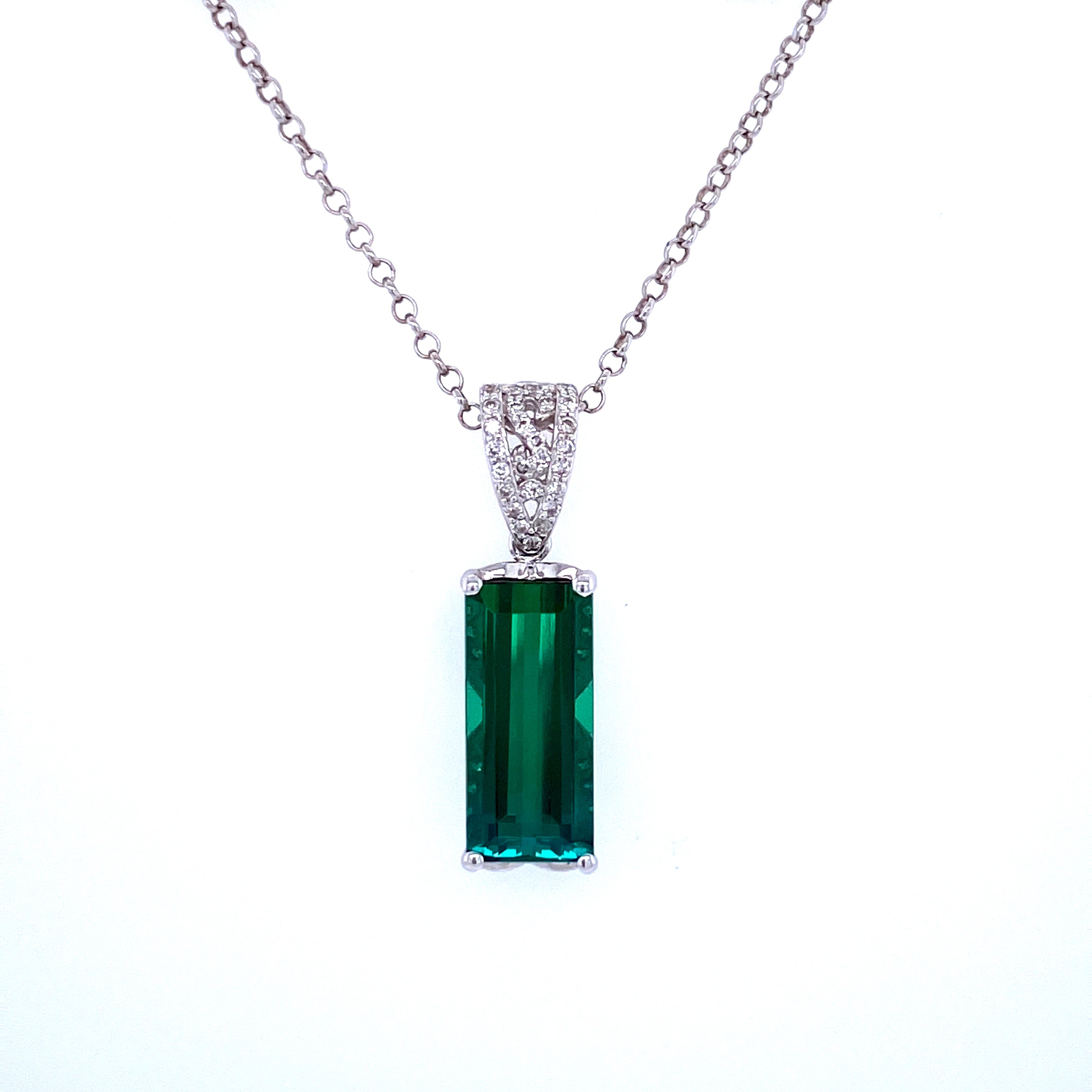 18K Green Tourmaline Pendant